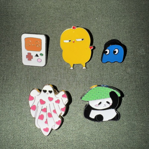 Metal pins set of 5 new