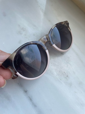 Sunglasses like new