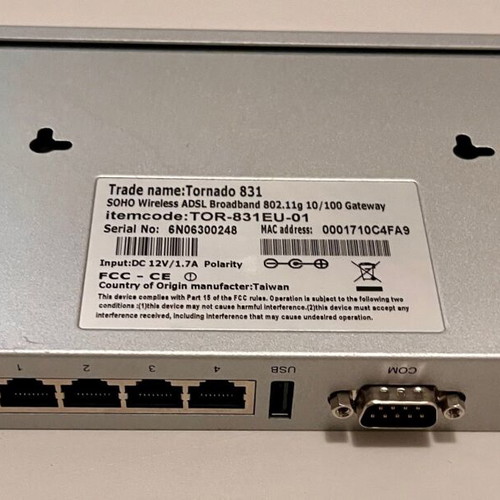 Router Tornado 831 used