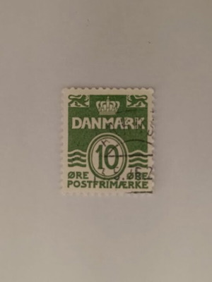 Denmark 10 Øre Stamp like new, green color