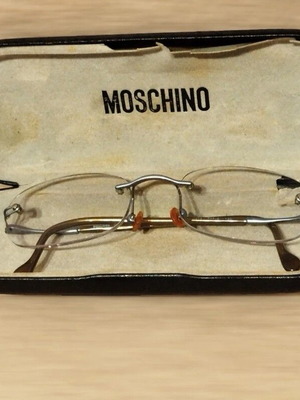 Moschino Griff style eyeglasses silver matte, like new