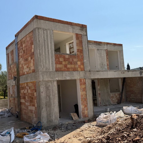 Μεζονέτα 120 τ.μ. νεόδμητη με 3 υπνοδωμάτια και πισίνα στους Αρμενούς Χανίων