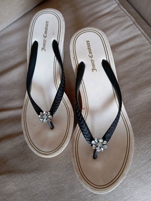Juicy Couture platform sandals like new, size 39.5, black and white