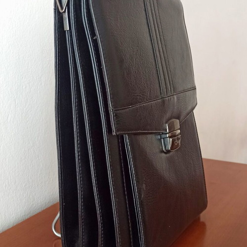Men's leather briefcase vintage style black like new