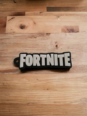 Μπρελόκ Fortnite κατά παραγγελία σε διάφορα χρώματα