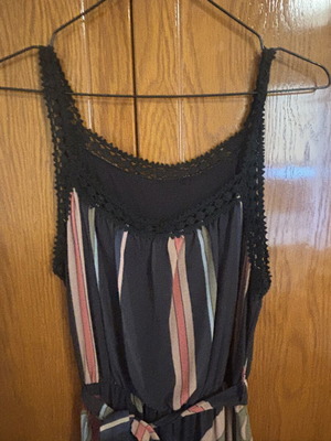 Dress Medium-Large like new, multicolored