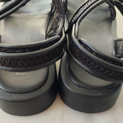 DKNY black platform sandals size 40 like new