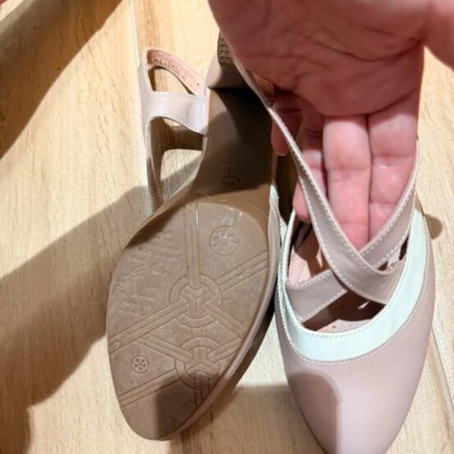 Wonders platform sandals size 38 like new