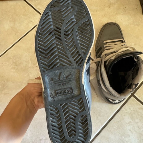 Adidas athletic boot used, size 38, black and gray