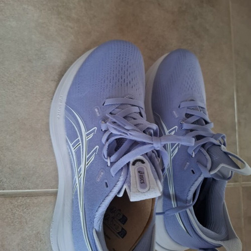 ASICS Gel Nimbus 28 women's running shoes, light lilac