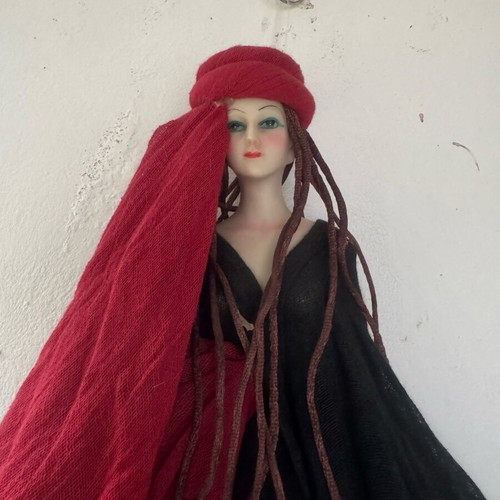 Handmade wall doll like new, dimensions 1.00