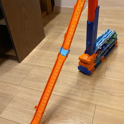 Hotwells toy cars and trucks like new