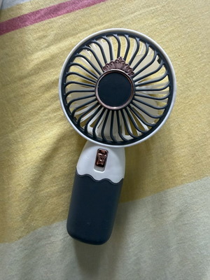 Portable fan with base and cable