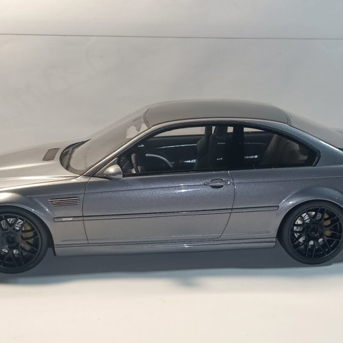 BMW M3 CSL E46 1/18 Ottomobile model car