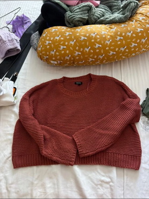 Top crop sweater Bershka like new, brown and red, size M