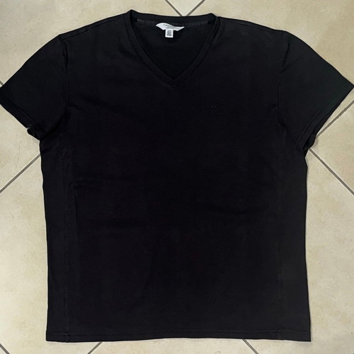Calvin Klein V-Neck T-Shirt, black, size L, body fit