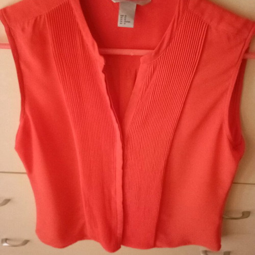 Coral shirt H&M almost unused, size L, red