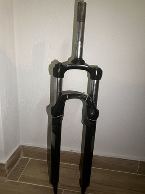 Zoom suspension 100mm for 29 inch wheel like new with service