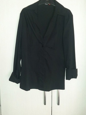 Black Toi&Moi shirt like new, slim fit, size M