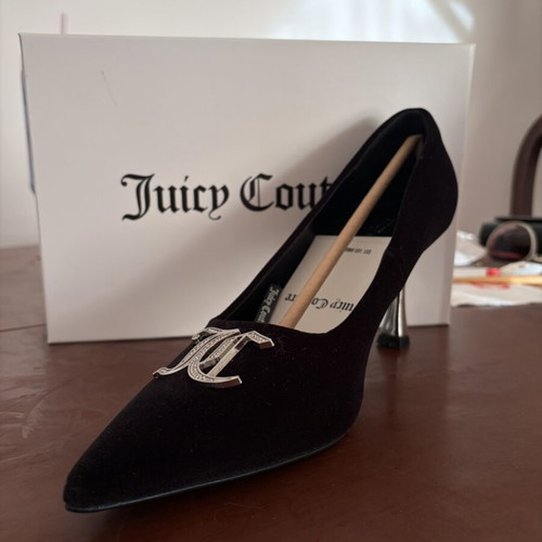 Juicy Couture women's pumps size 41, black