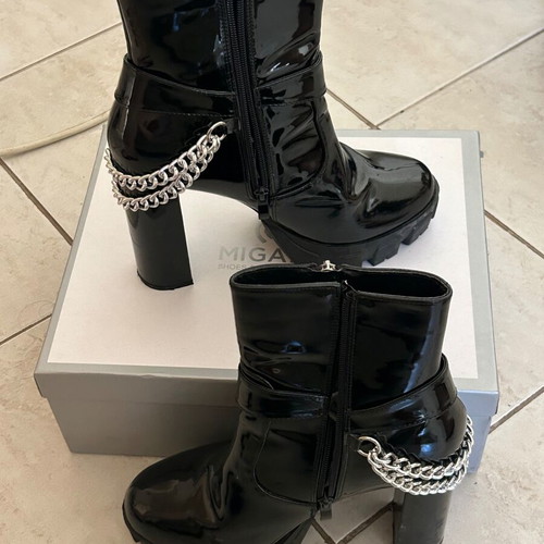 Migato boots size 41 like new, black