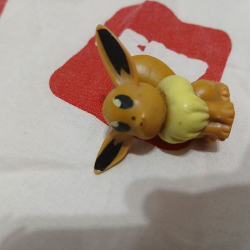 Pokemon Eevee Gen 1 figure
