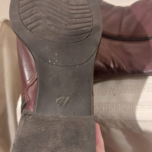 Women's Bordeaux leather boots size 41 used