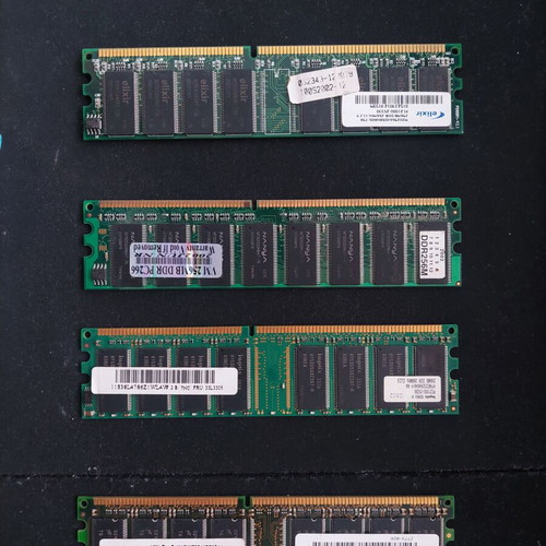 RAM DDR1 memories like new, 4 pieces 256MB for retro computers