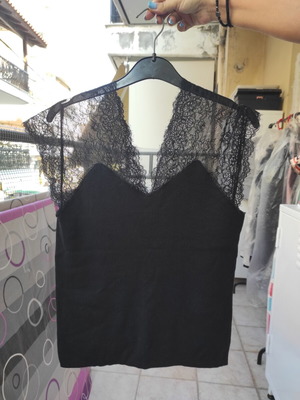 Calliope black sleeveless top with lace