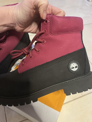 Timberland boots size 40, black and red