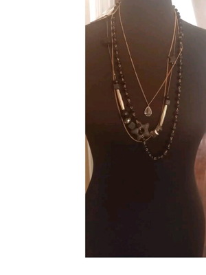 Necklaces new, pack of 2, black