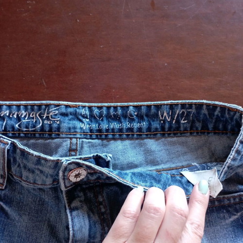 Denim shorts Namaste used with rips, size 27