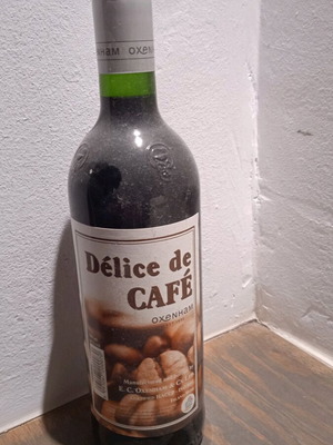 Délice de Cafe wine new, red wine 2019 750ml