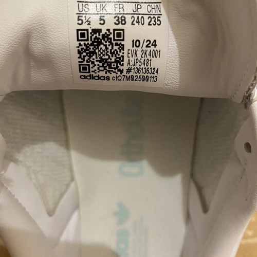 Adidas Samba Og J γυναικεία αθλητικά σαν καινούργια, μέγεθος 38, λευκά με μέντα
