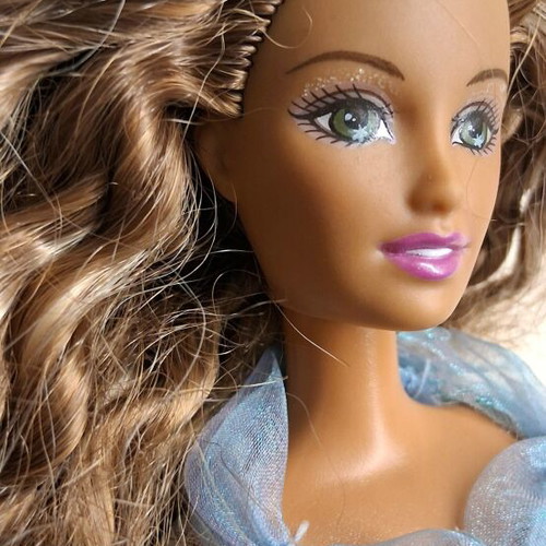 Mattel Barbie Magic of Pegasus Rayla Cloud Queen 2005 vintage doll