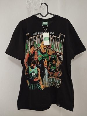 Panathinaikos The King Is Back Collectible T Shirt new, Medium