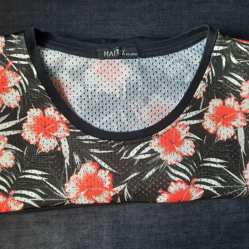 Matrix T-Shirt with flowers 3XL slim fit like new