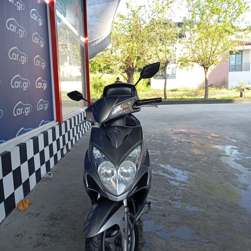 Kymco Agility 150 scooter used, silver, automatic, petrol