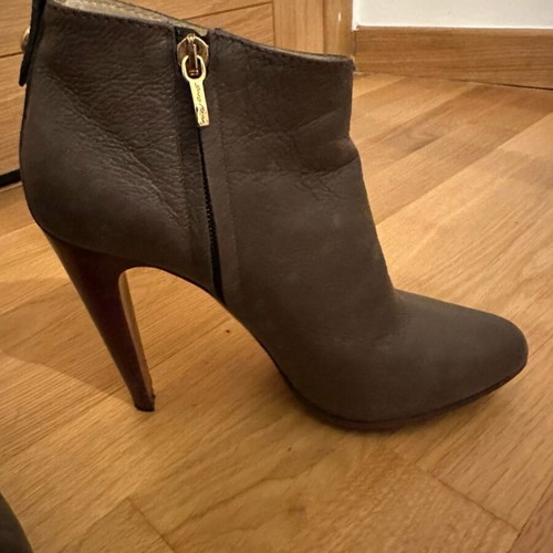Ankle boot like new with 10cm heel and 2cm platform