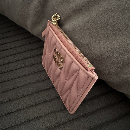Miu Miu cardholder wallet like new, pink
