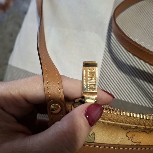 Alviero Martini 1a Classe crossbody bag like new, brown