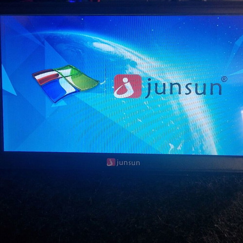 Junsun 7-inch GPS like new with Europe 2025 maps for car