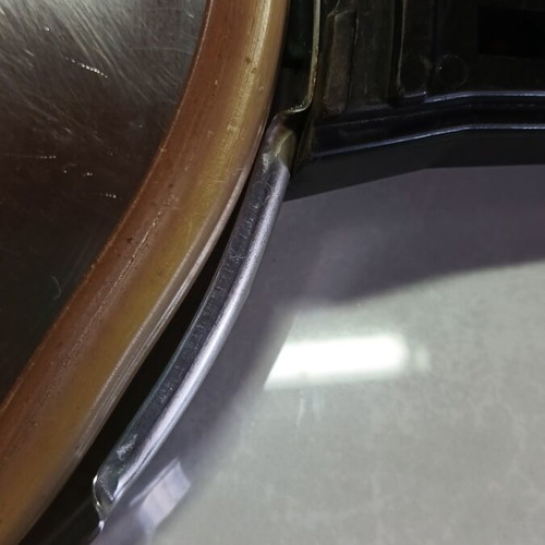 Pressure cooker used, lid needs repair, missing handle, small crack