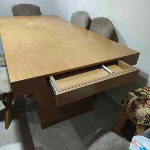 Dining table set like new, solid oak wood with gray fabric chairs