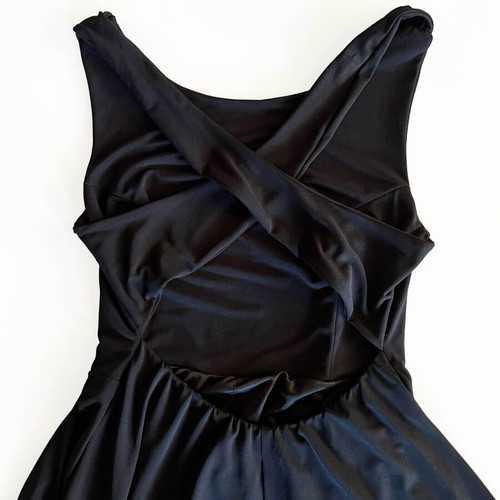 No Stress dress with open back, like new, black, size S