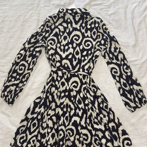Stradivarius long-sleeve airy dress with buttons and belt, black and white, XS