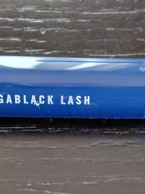 M·A·C Extended Play Gigablack Lash mascara