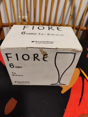 Bormioli Rocco Fiore liqueur glasses set of 6, like new, 7cl