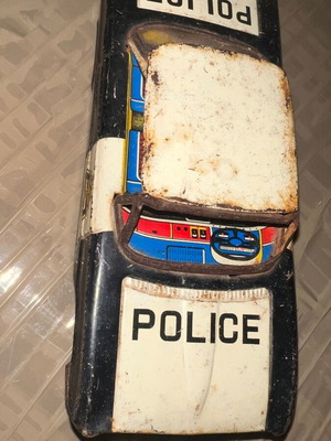 Tin car used with working wheels, rare