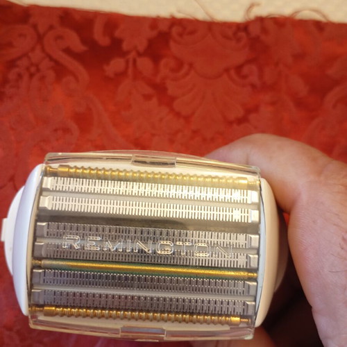 Remington Roll-A-Matic Deluxe vintage electric shaver like new